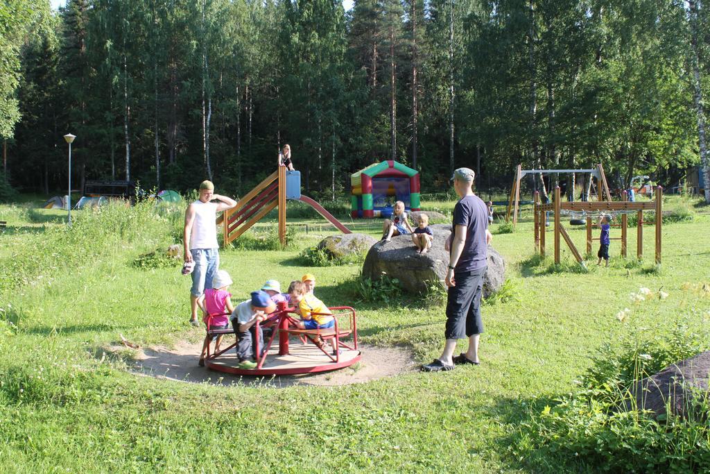 Haennilaensalmi Camping Viitasaari Ngoại thất bức ảnh